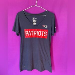 Nike NFL New England Patriots Women’s Navy Dri fit T-Shirt Medium